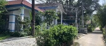 LAM PHU Bungalow