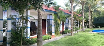 LAM PHU Bungalow