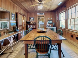 Dining - Haynsworth Pawleys Island Oceanfront, Screened Porch, Private Gazebo (Pawleys Island)