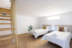 2 chambres, fer et planche à repasser, Wi-Fi gratuit, draps fournis
