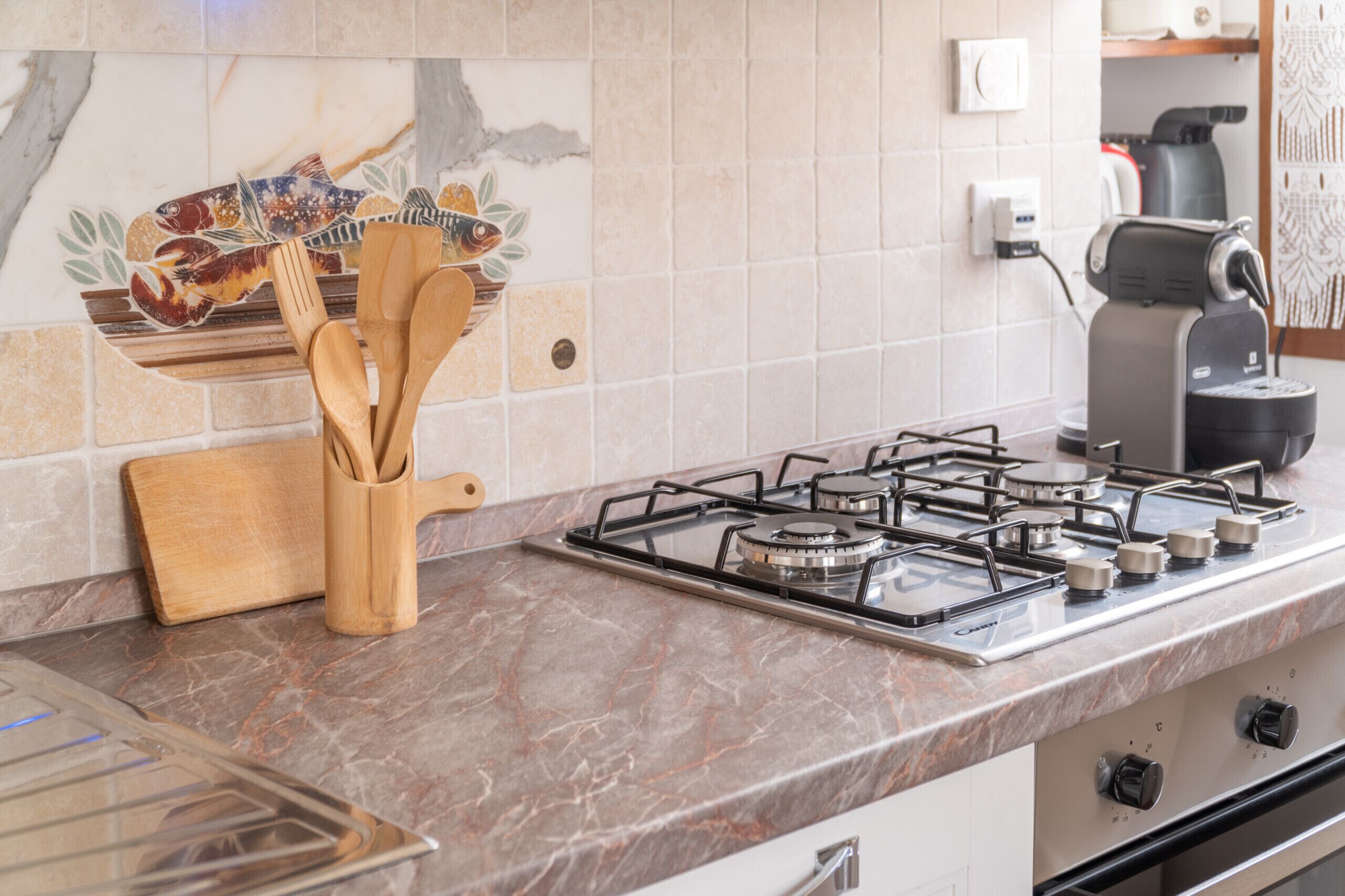 Frigorifero, microonde, forno, lavastoviglie