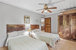 2 bedrooms, desk, iron/ironing board, WiFi