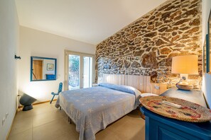 4 camere, ferro/asse da stiro, Wi-Fi gratuito, lenzuola