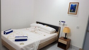 Standard-Doppelzimmer | Bügeleisen/Bügelbrett, kostenloses WLAN, Bettwäsche