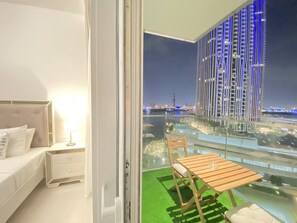 Căn hộ có tầm nhìn toàn cảnh | 2 phòng ngủ, két bảo mật tại phòng, trang trí khác biệt 