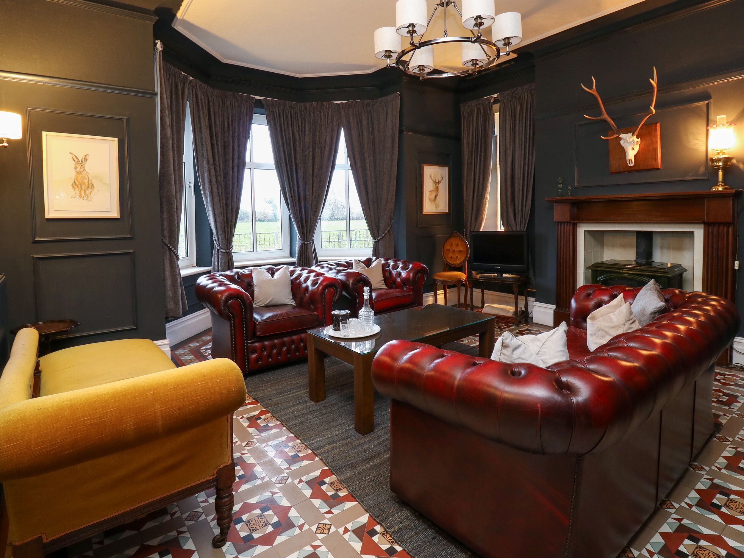 Cottage | Interior