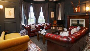 Cottage | Interior