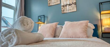 3 bedrooms, WiFi, bed sheets