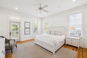 5 bedrooms, iron/ironing board, free WiFi, bed sheets - PRIME WATERCOLOR LOCATION! POOL, LSV/Golf Cart, 6 BIKES! STEPS to BEACH CLUB! PET FRIENDLY! (Santa Rosa Beach)