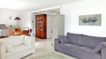 スマートテレビ、暖炉