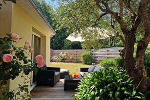 Terrace/patio - Holiday home with garden, Auray (Auray)