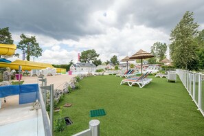 Property grounds - Mobile Home in Veuzain-sur-Loire with Garden (CHAUMONT SUR LOIRE)