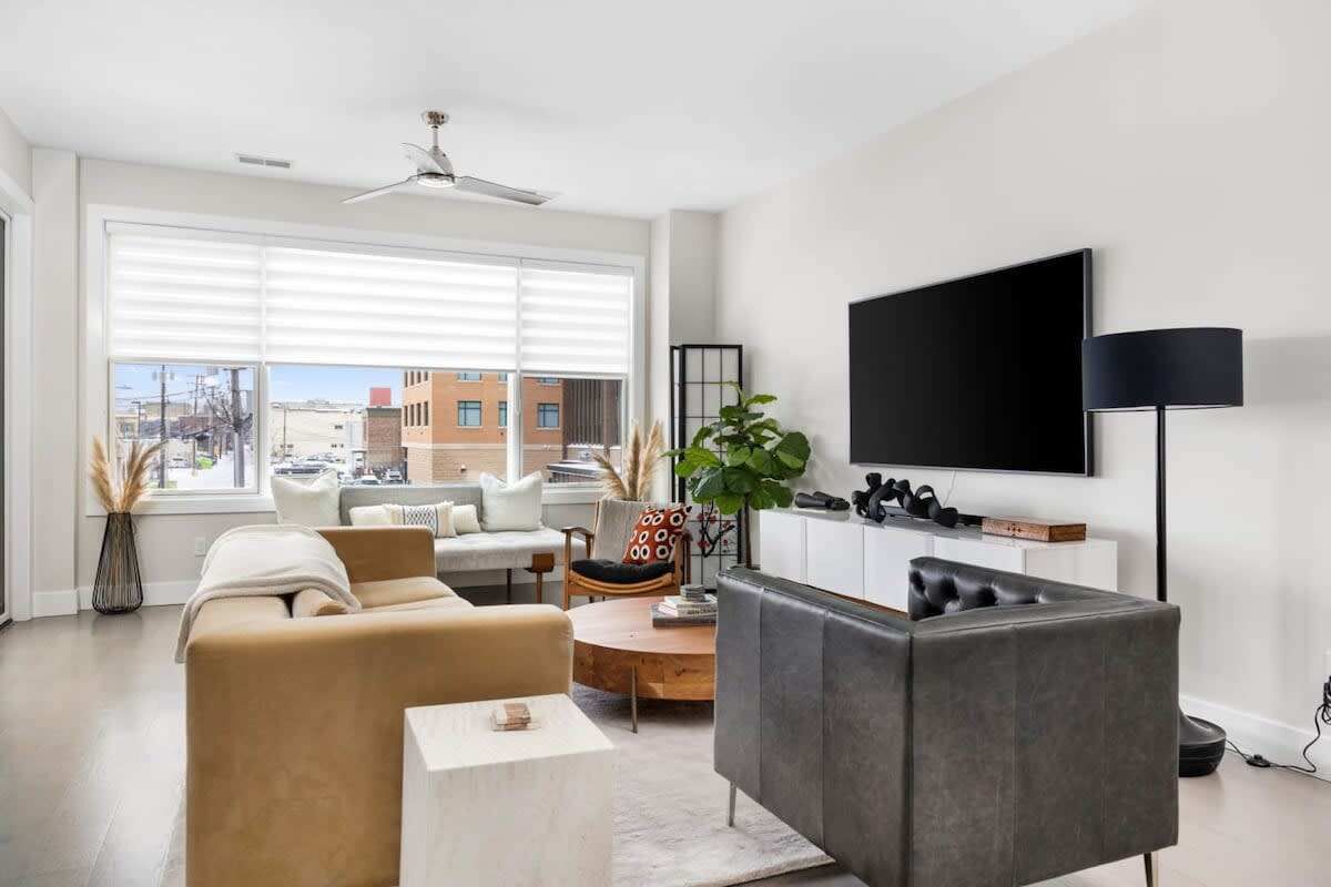 Télévision, espaces bureaux