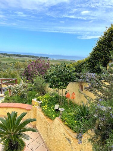 Ferienwohnung mit Meerblick-Strand La Caletta-S.Lucia