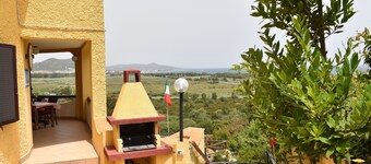 Ferienwohnung mit Meerblick-Strand La Caletta-S.Lucia