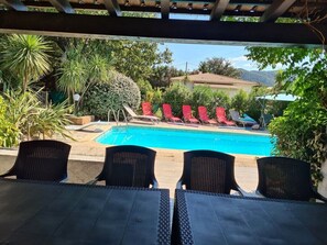 Outdoor pool - CHARMING HOUSE WITH PRIVATE POOL (Prunelli-di-Fiumorbo)