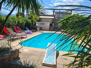 Piscina a l'aire lliure 