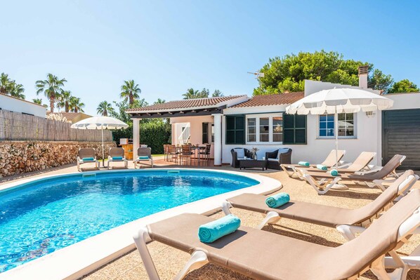 Pool - Son Tortuga - Four Bedroom Villa, Sleeps 8 (Cap d'Artrutx)