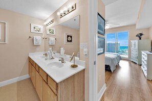 2 bedrooms, iron/ironing board, free WiFi, bed sheets - Ariel Dunes II 1107 - Upgraded, Updated, and Upwards the best views in town! (Miramar Beach)