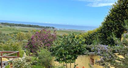 Gemütliche Ferienwohnung mit Blick auf die Strandbucht La Caletta