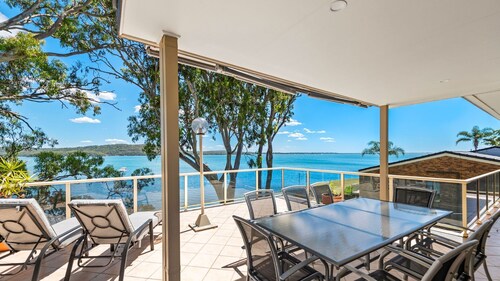 Waterfront Apartment - Soldiers Point