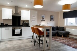 Interior - Modern & Spacious 1 Bed Apartment in Manchester (Salford)