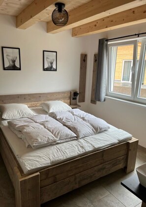 3 Schlafzimmer, kostenloses WLAN, Bettwäsche