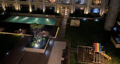 Apartment, Studio type in front of the MAM