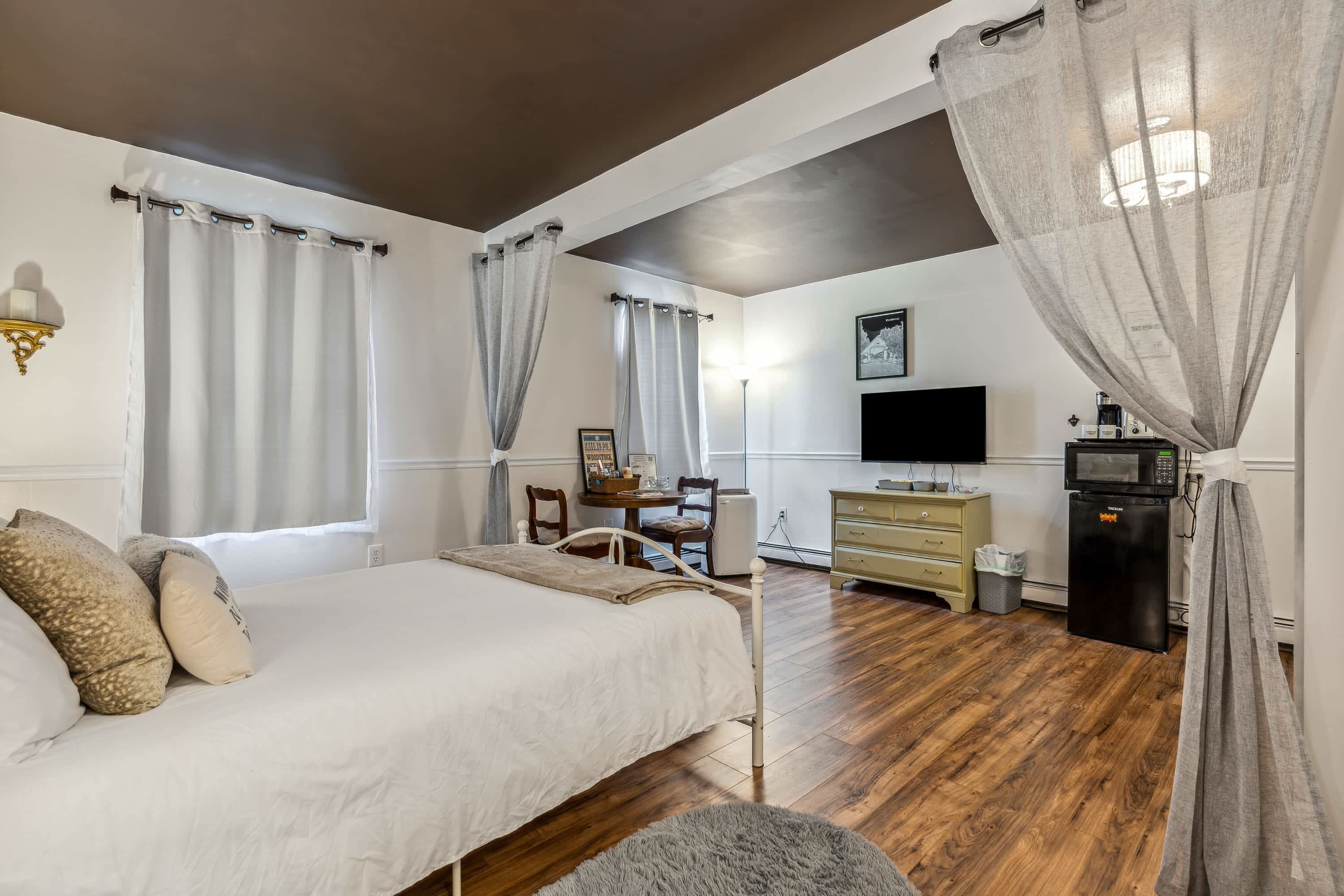 Strykejern/-brett, wi-fi og sengetøy