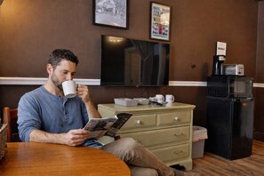 Interior - Vermont Suite | 10 Min to Woodstock & Killington (Bridgewater)