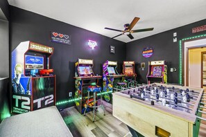 Spielezimmer