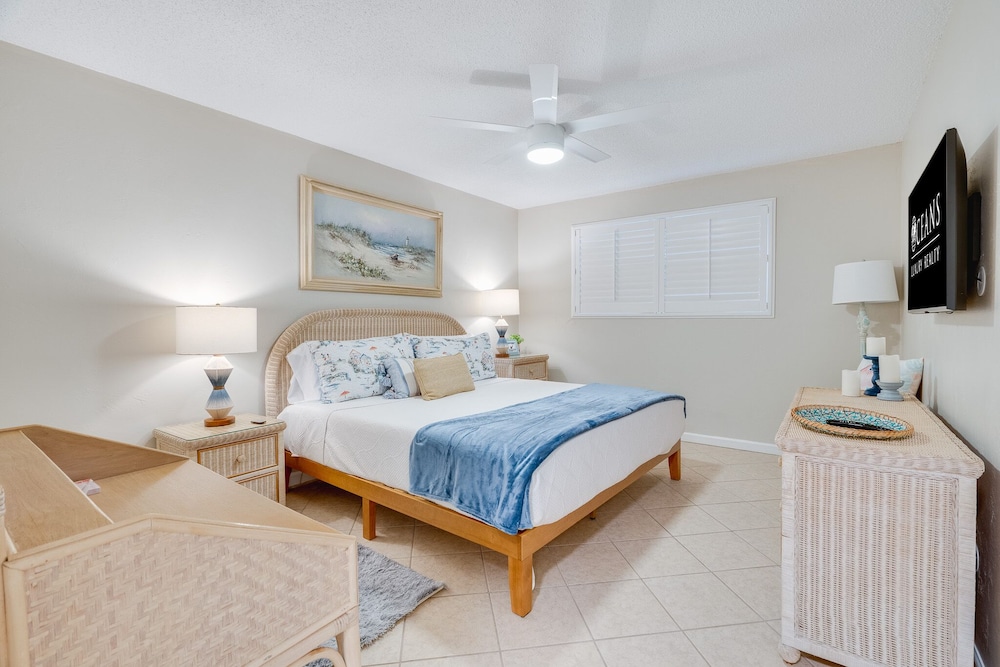 Jade Winds Condo Beachside and Riverfront 1BR/1BA 16 Port Orange Vrbo