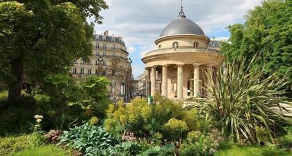 Spacious & chic flat with elevator access - Paris