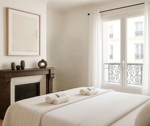 2 soverom, strykejern/-brett, reiseseng for barn og wi-fi