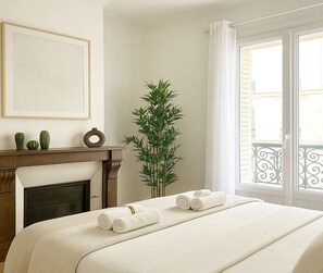 2 bedrooms, iron/ironing board, travel crib, WiFi