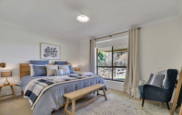 4 bedrooms, iron/ironing board, travel cot, WiFi