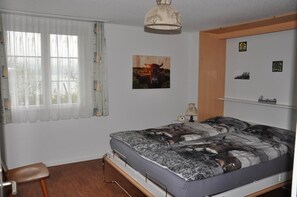 2 bedrooms