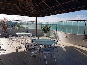 Apartment | Outdoor dining