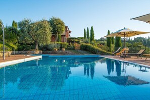 Pool - Country House / Farm House in Montaione with 6 bedrooms sleeps 14 (Montaione)