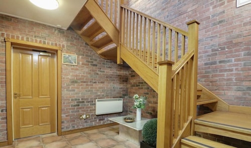 The Old Mill, Cheshire Countryside.  5 miles Roman town of Chester