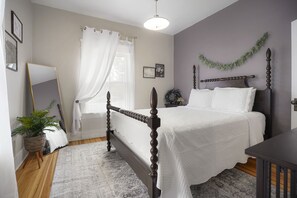 5 bedrooms, WiFi, bed sheets