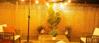 Charming 4bd house near the coast with backyard