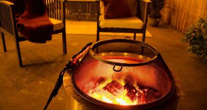 Charming 4bd house near the coast with backyard