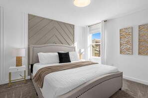 9 bedrooms, travel cot, WiFi, bed sheets