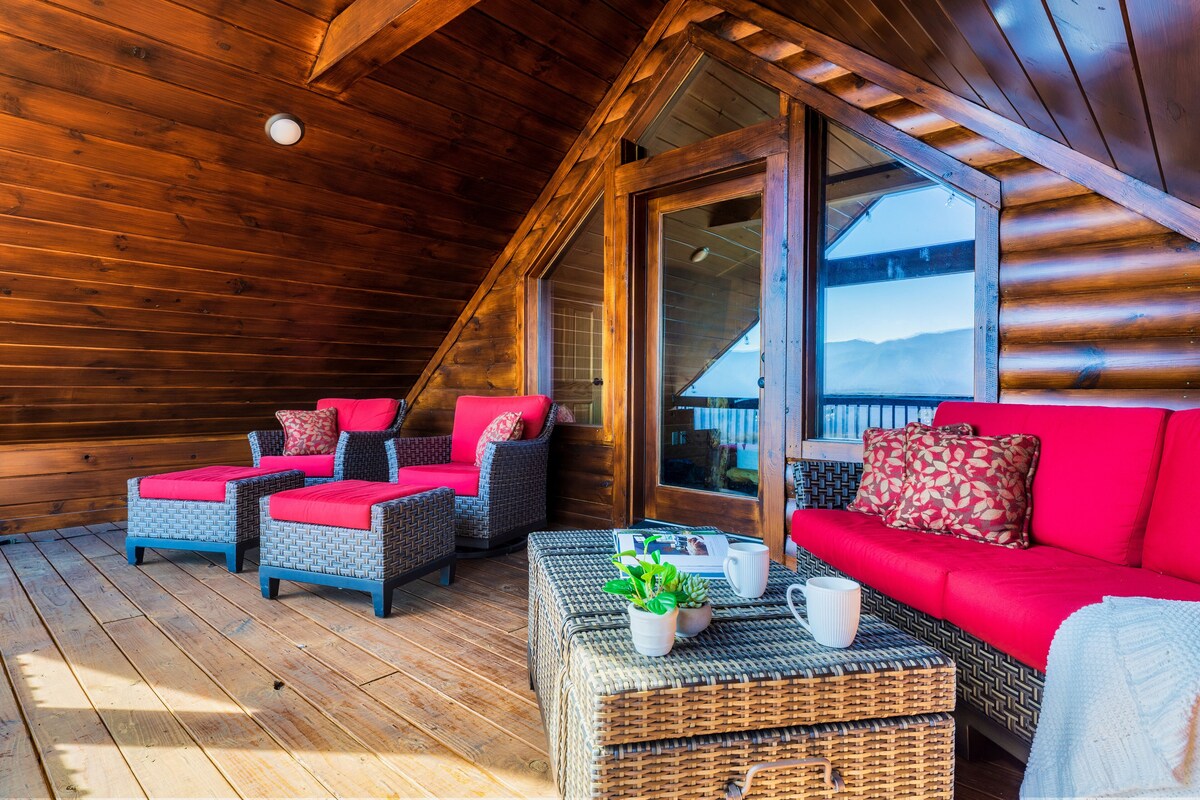 Photo 132 of Amazing view, HotTub, Arcade,Theater,FirePit,Grill,Sauna,Putt putt, Pet Friendly