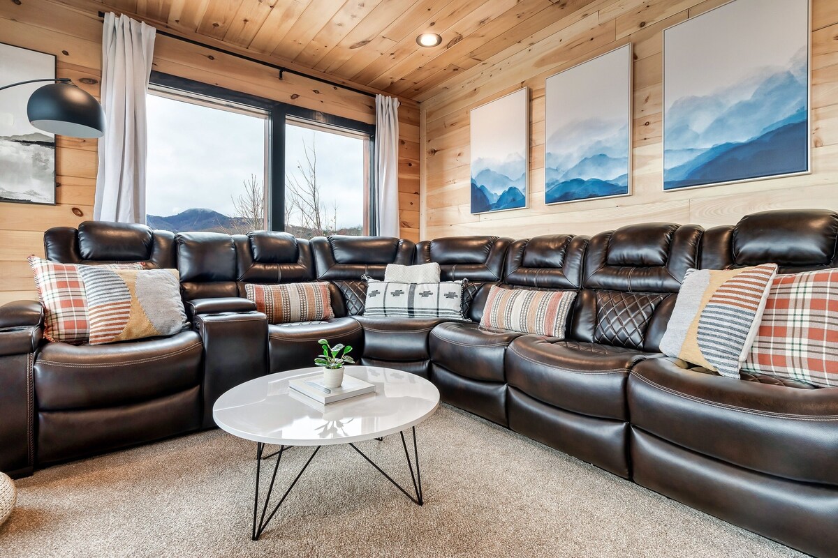 Photo 142 of Amazing view, HotTub, Arcade,Theater,FirePit,Grill,Sauna,Putt putt, Pet Friendly