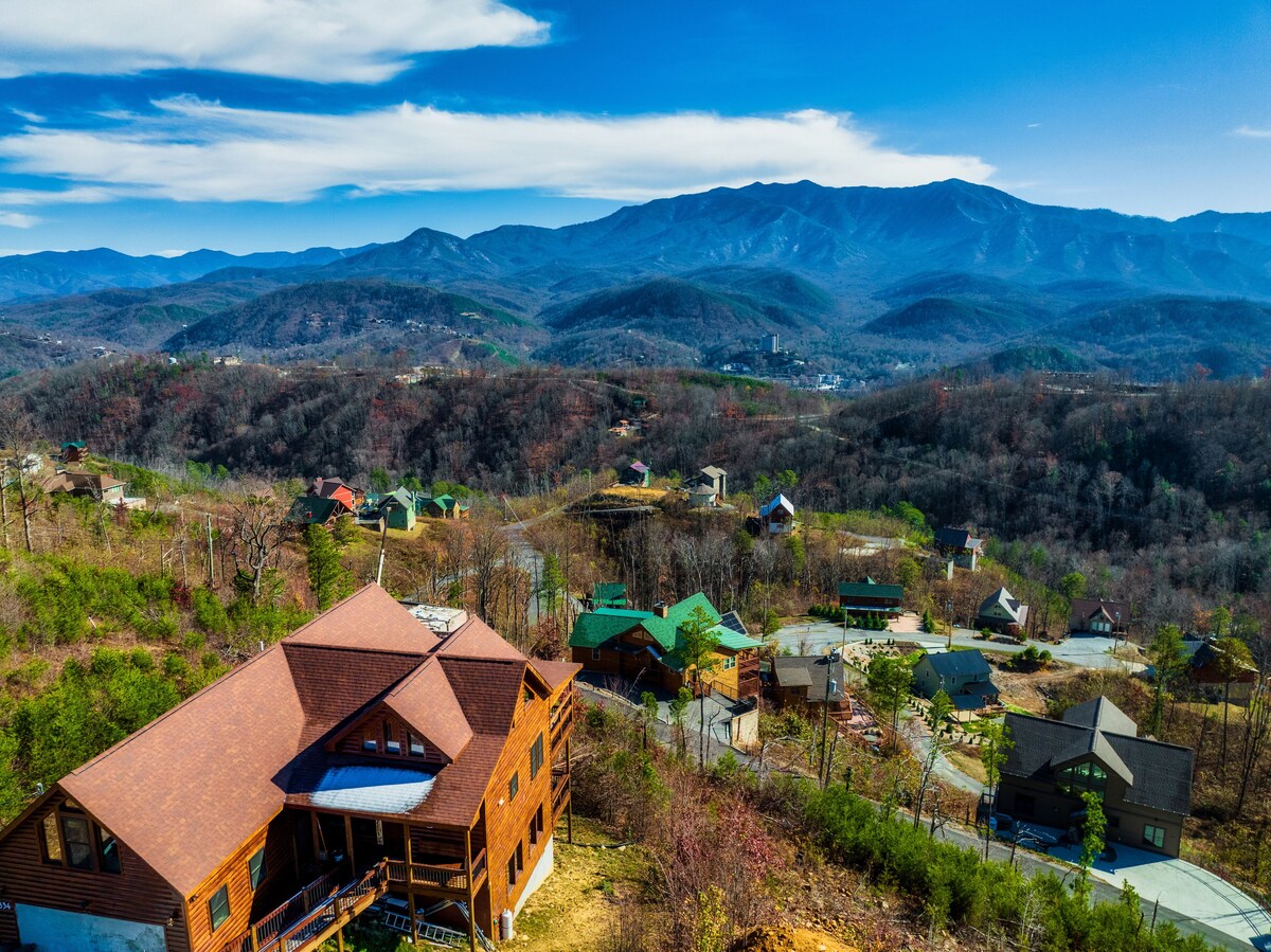 Photo 72 of Amazing view, HotTub, Arcade,Theater,FirePit,Grill,Sauna,Putt putt, Pet Friendly