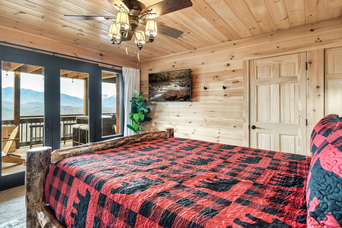 Photo 113 of Amazing view, HotTub, Arcade,Theater,FirePit,Grill,Sauna,Putt putt, Pet Friendly