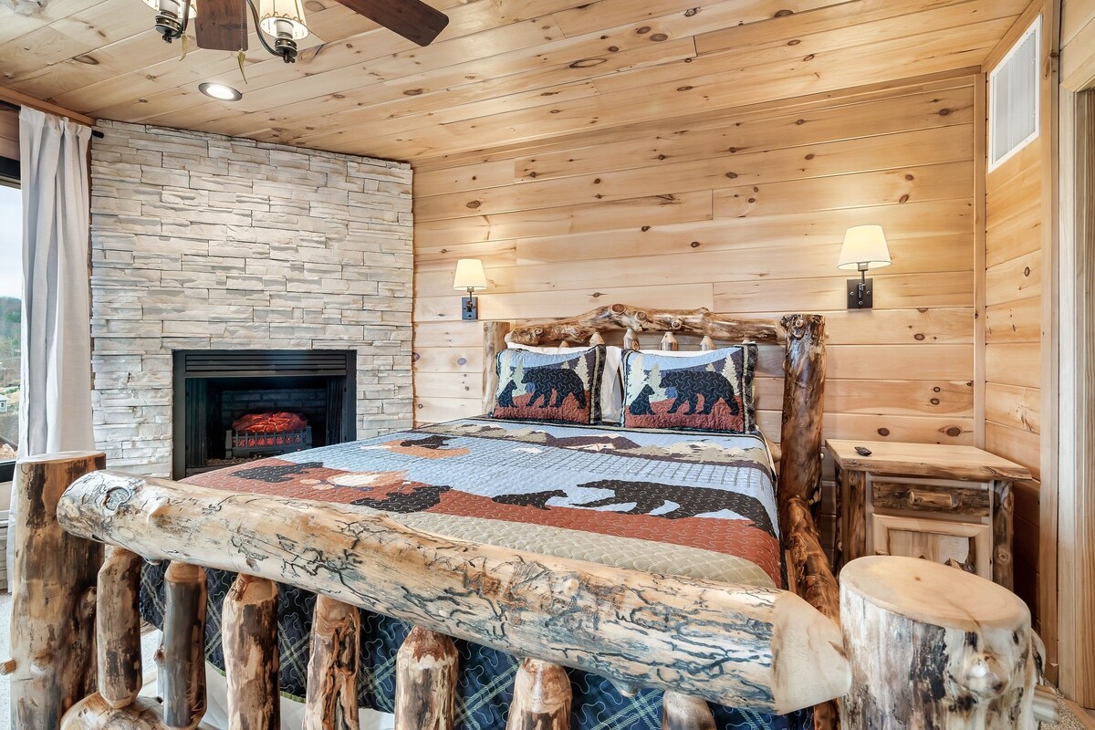 Photo 145 of Amazing view, HotTub, Arcade,Theater,FirePit,Grill,Sauna,Putt putt, Pet Friendly