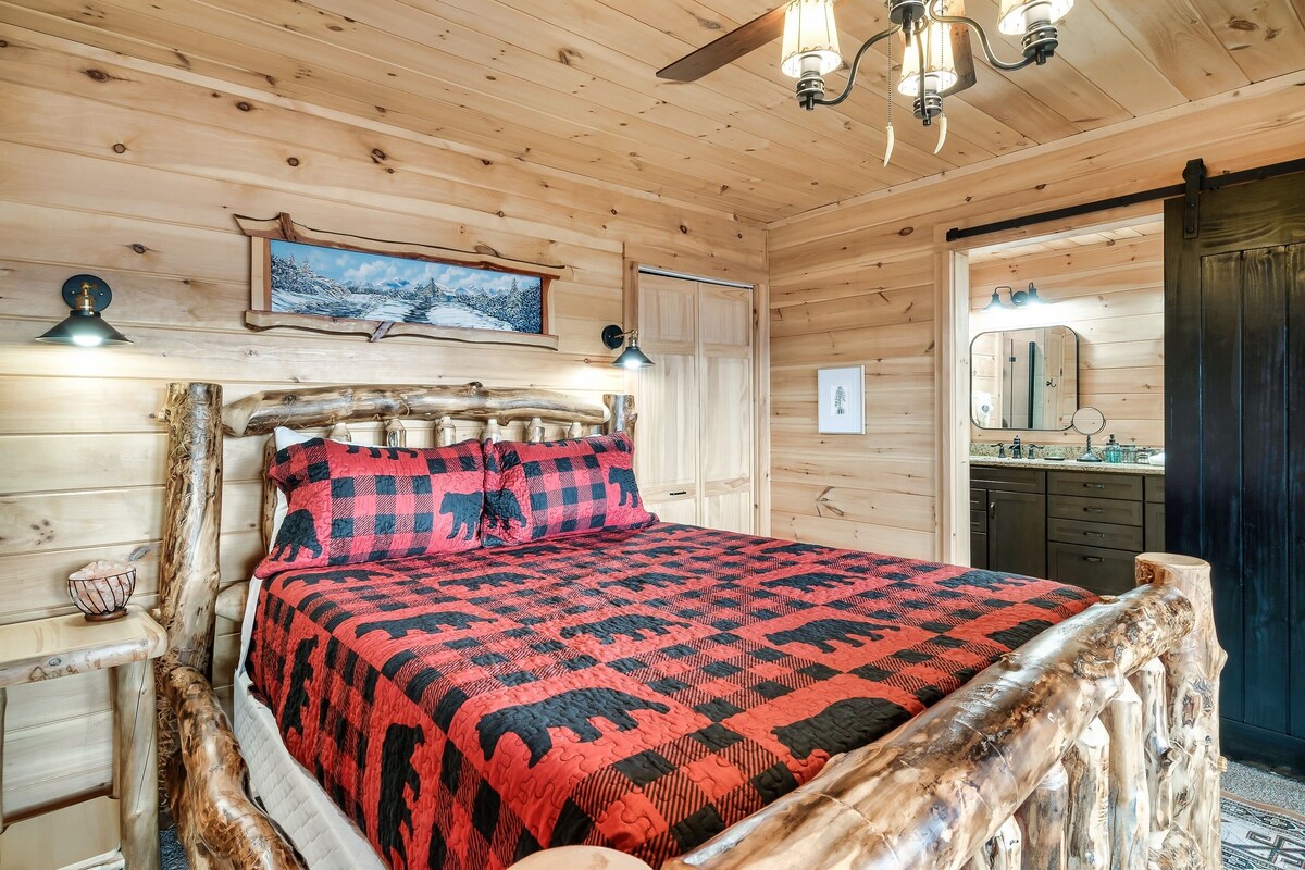 Photo 114 of Amazing view, HotTub, Arcade,Theater,FirePit,Grill,Sauna,Putt putt, Pet Friendly
